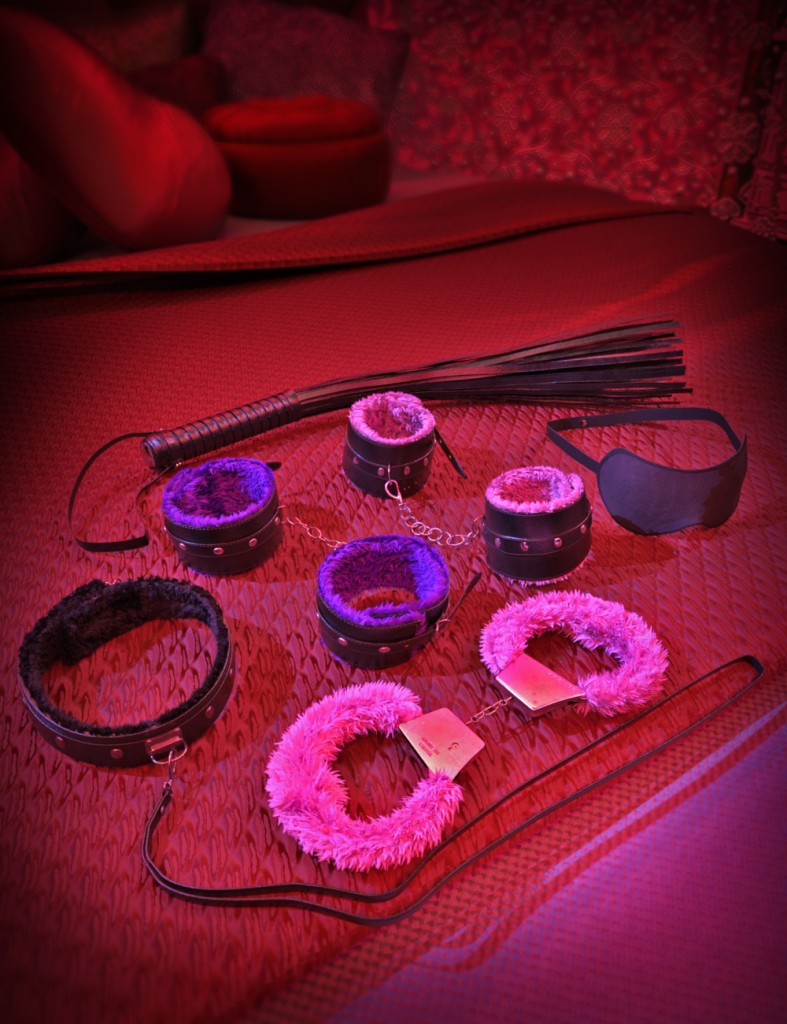 XI Playful Restraints